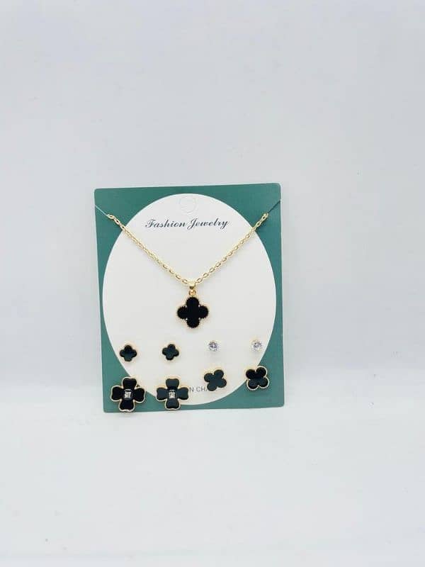 van clief pendant set 0