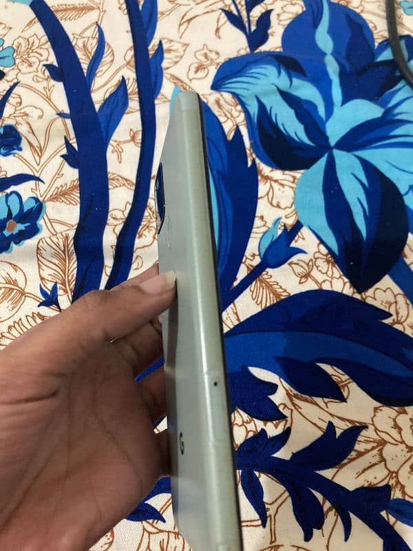 Google Pixel 5 4