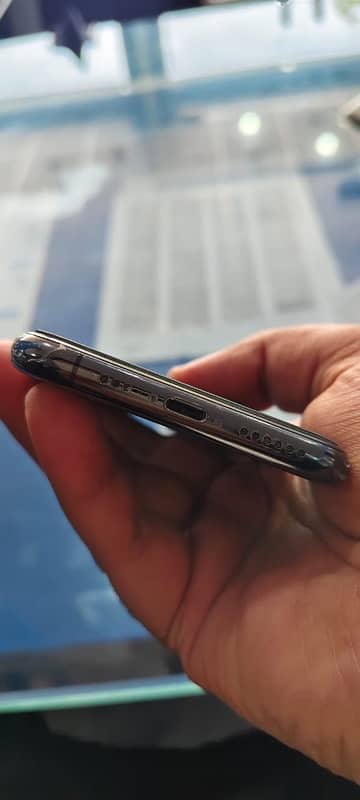 Iphone 11 pro pta approved 256gb 1