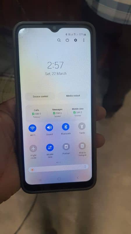 samsung A03s model 3 GB 32 GB mobile ka glass change hai 9