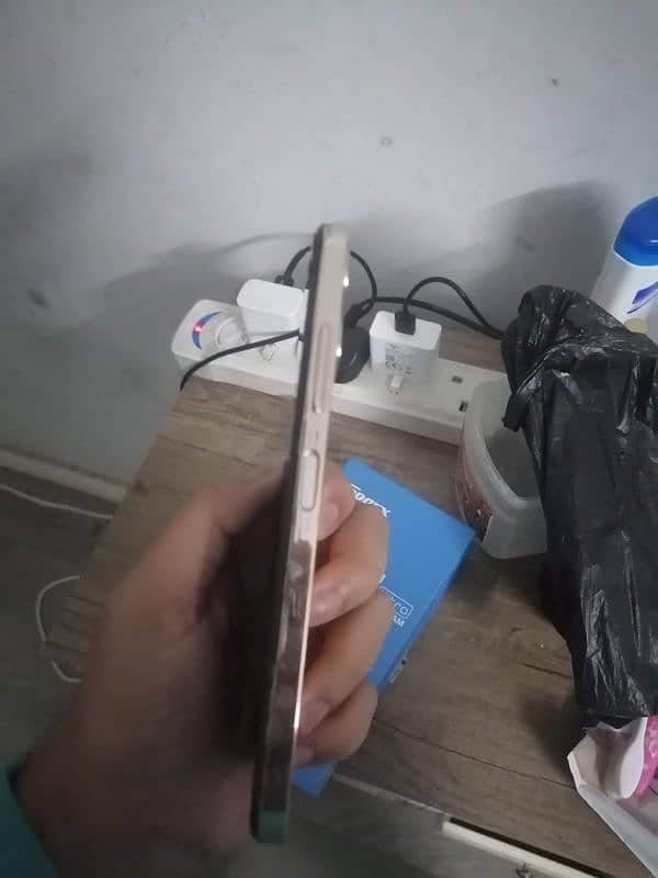 Sparx Neo7 8GbRam Rom128 box available charge not available all ok 7