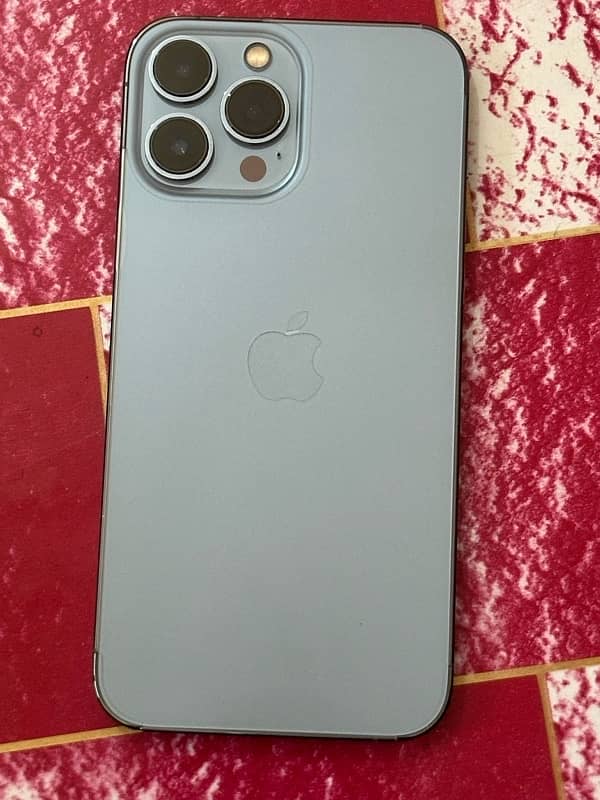 iphone 13 pro max 10/9 condition jv 0