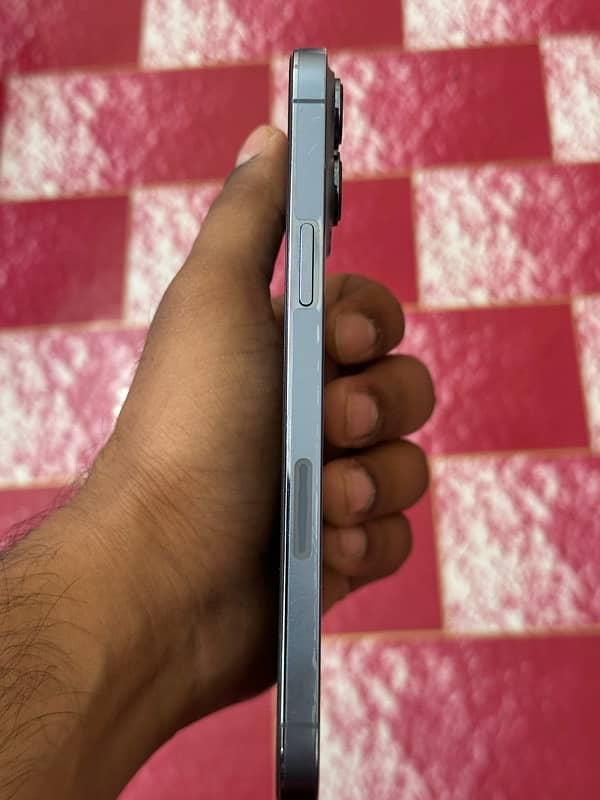iphone 13 pro max 10/9 condition jv 1