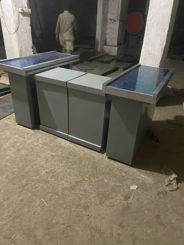 Used Mart racks / Wall Rack/ Gondola rack/ Cash counter/ POS/ ca 3