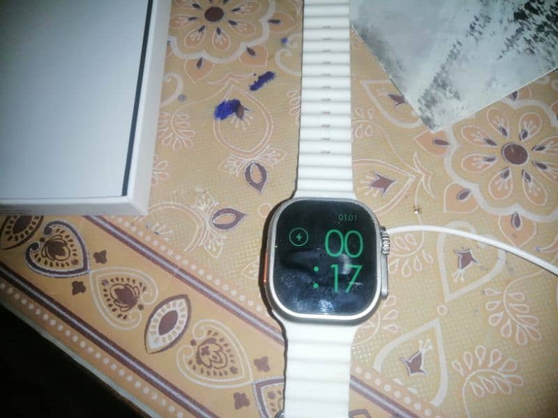 Mt8 ultra apple logo watch contact no 03046004449 on WhatsApp 5