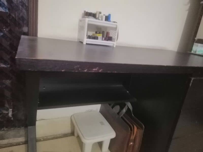 computer table 1