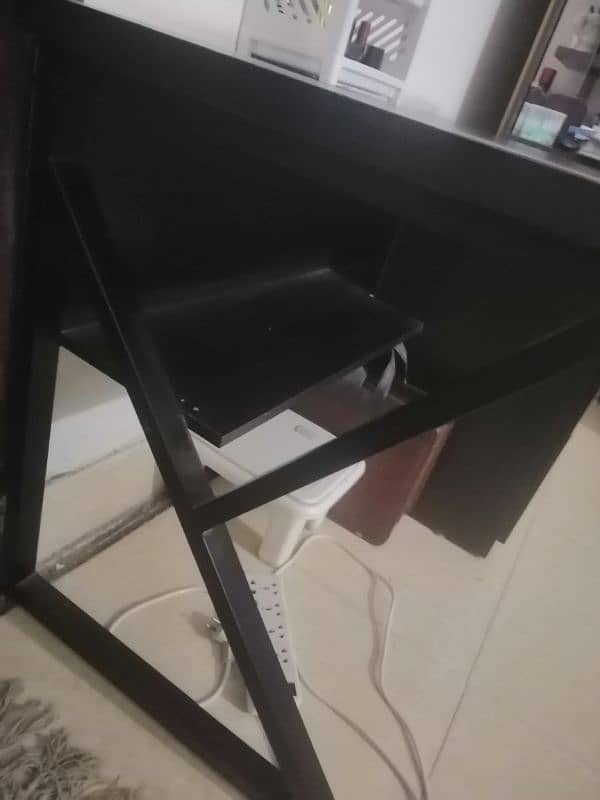 computer table 2