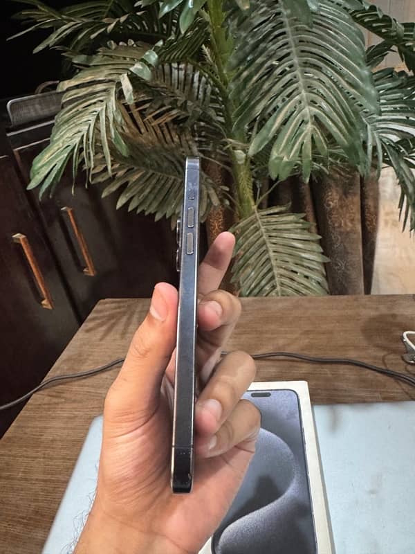 iphone 15 pro max jv 12