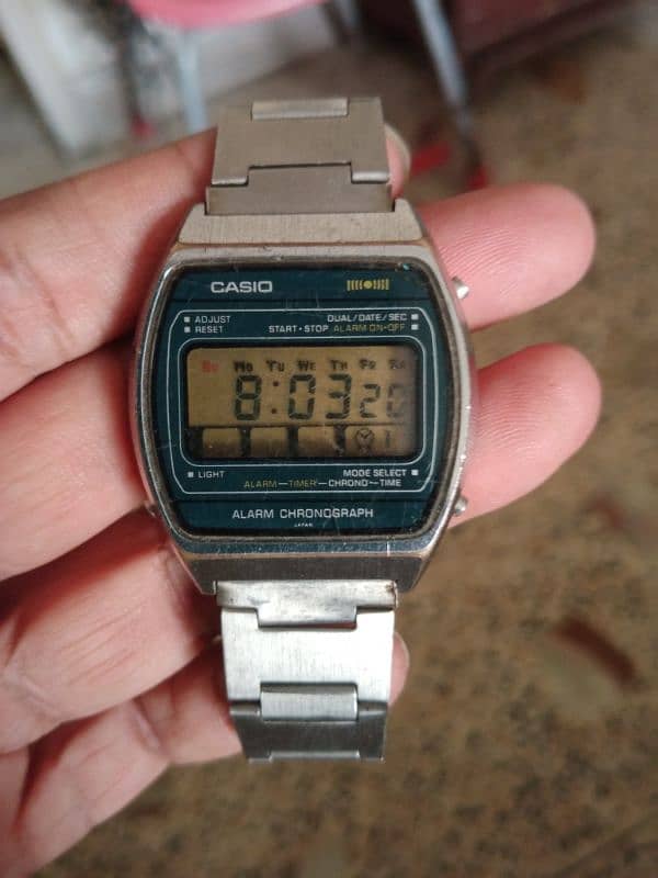 Samsung S3 Classic Samsung active 2 smart watch Casio swatch Seiko 3