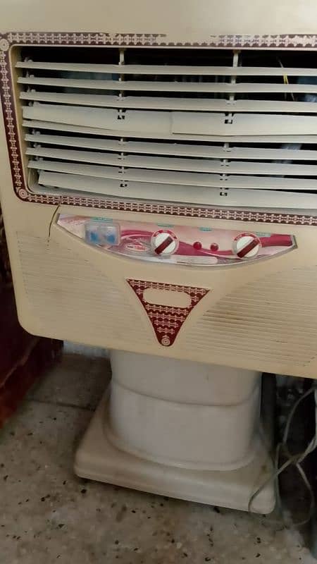 Air cooler in used condition, available. . 2