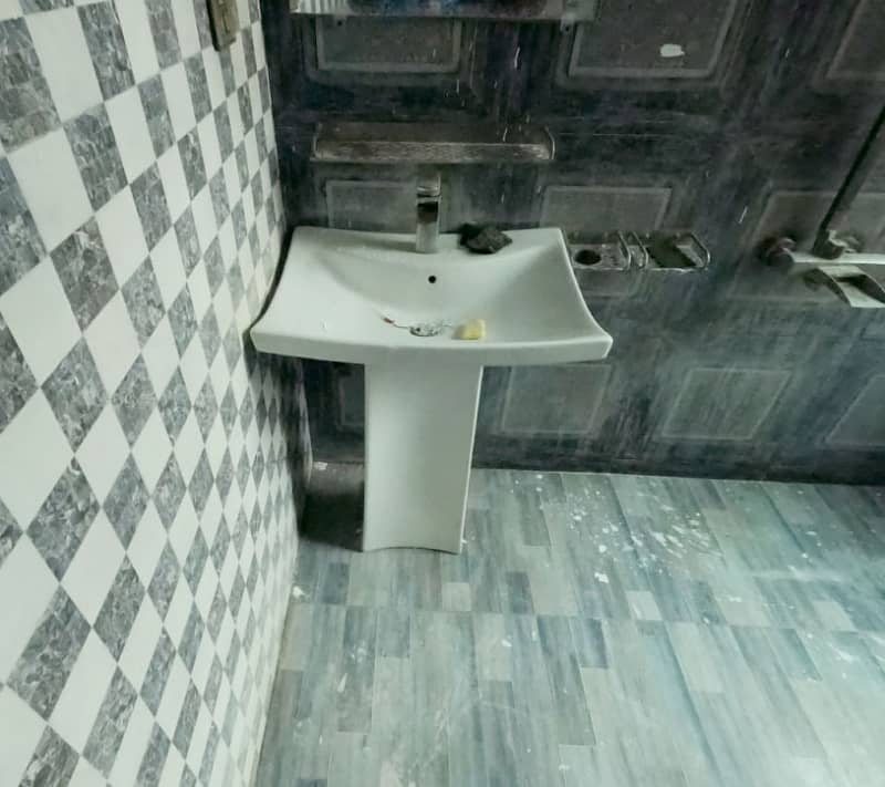8 Marla Spacious House Available In P &Amp; D Housing Society - Block B1 For Sale 18