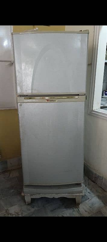 Dawlance Medium Size Fridge 0