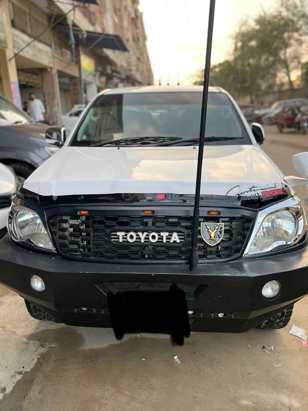 Toyota vigo Hilux 2009 (V6) 1