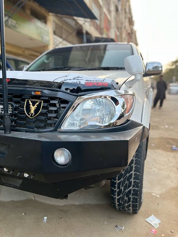 Toyota vigo Hilux 2009 (V6) 5