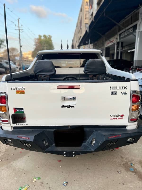 Toyota vigo Hilux 2009 (V6) 12