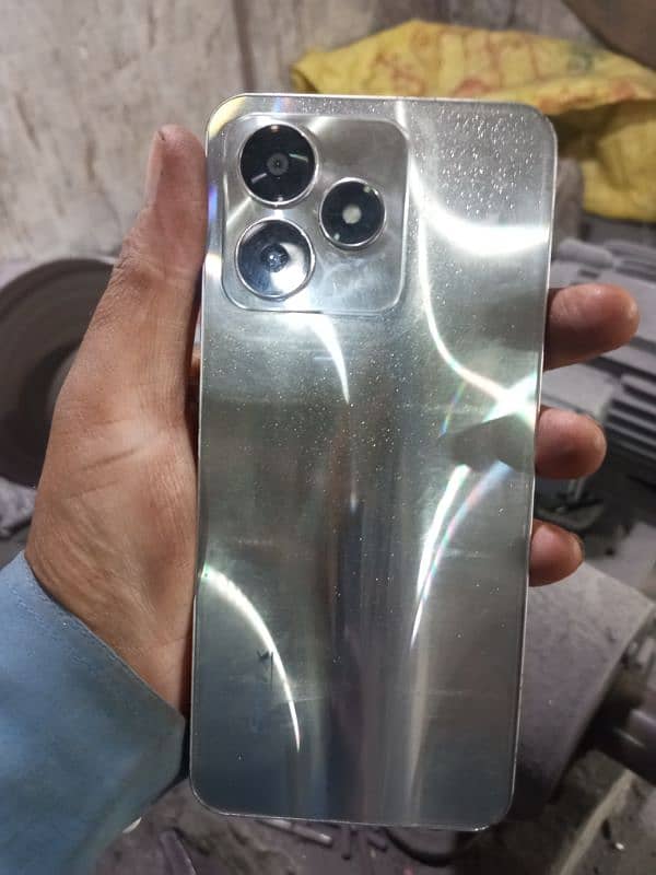 spark neo 8pro mobile 4 128 1
