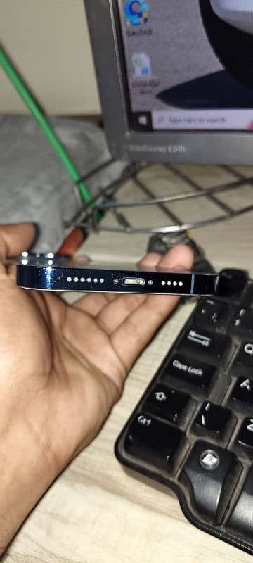 13 pro Max 128 GB 150000 2