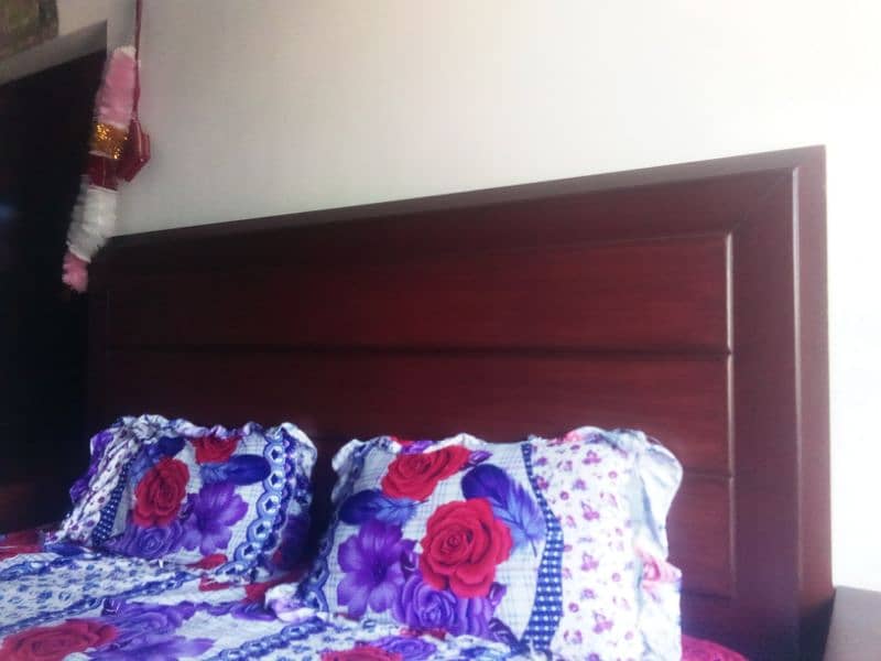 double bed dressing table 2 side table with mattress 4