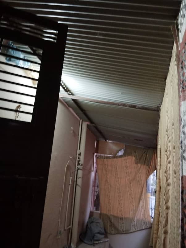Ground Floor Flat For Sale Corner 2 Bed Lounge 1