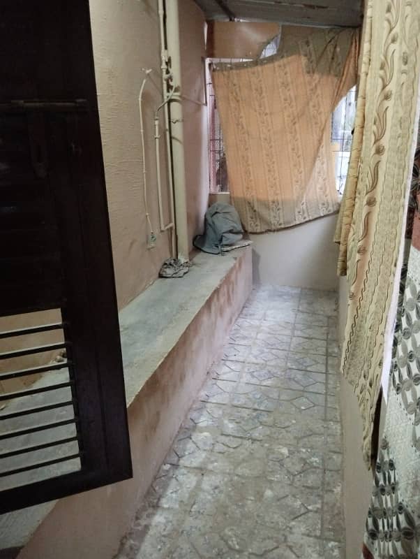 Ground Floor Flat For Sale Corner 2 Bed Lounge 2