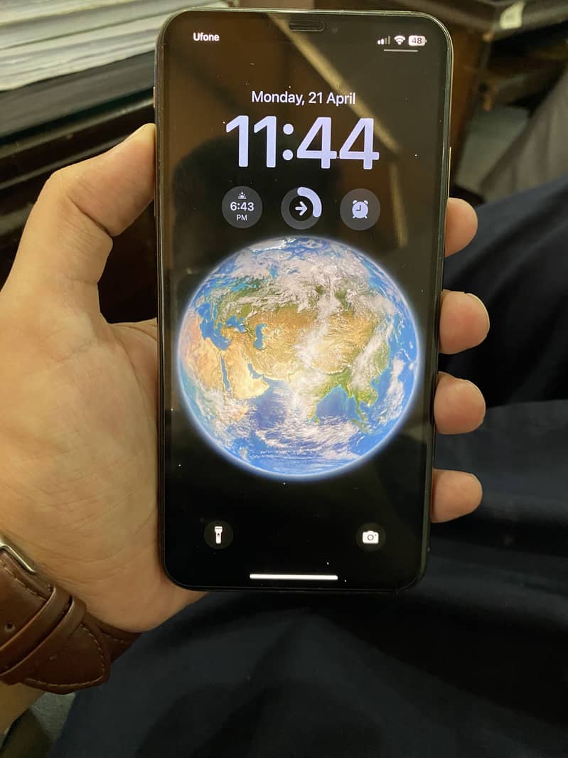 Iphone XS Max - 64 GB Dual Sim PTA Approved 1