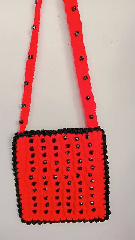 Most Beautiful and stylish handbag by Handmade 0