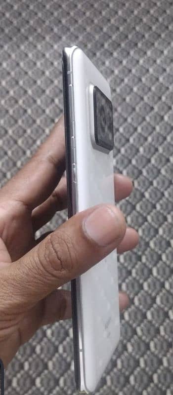 Sharp aquos r6 03323496032 2
