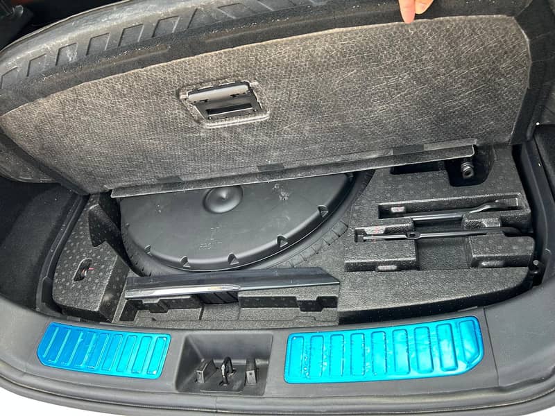 Proton X70 Premium FWD 2023 3