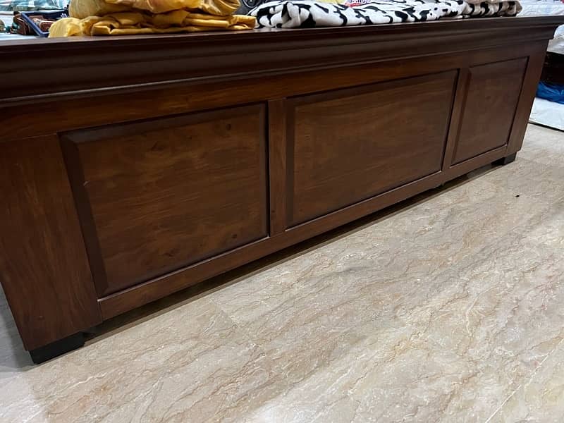 Wooden bed king size without mattress 4