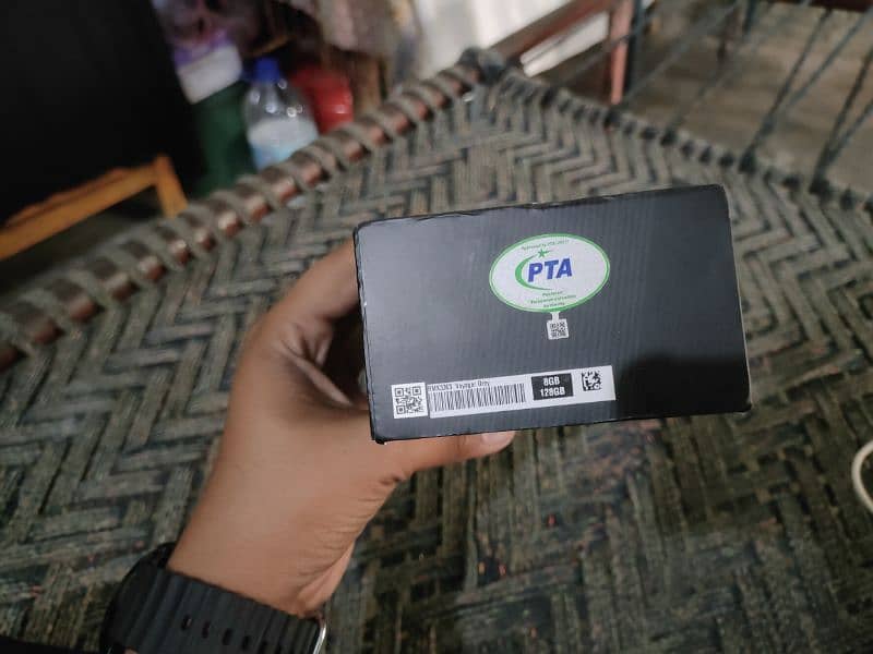 5g PTA APPROVED 8\128 with box and original charger no foult 15