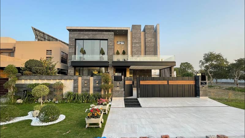 1 Kanal House for Sale B-17 MPCHS Block C, Islamabad Ideal for Living or Investment! 0