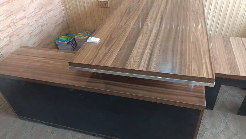 executive table High quality vip like brand new 6