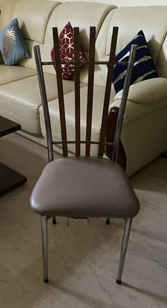 8 No 's of dining chairs are available for sale