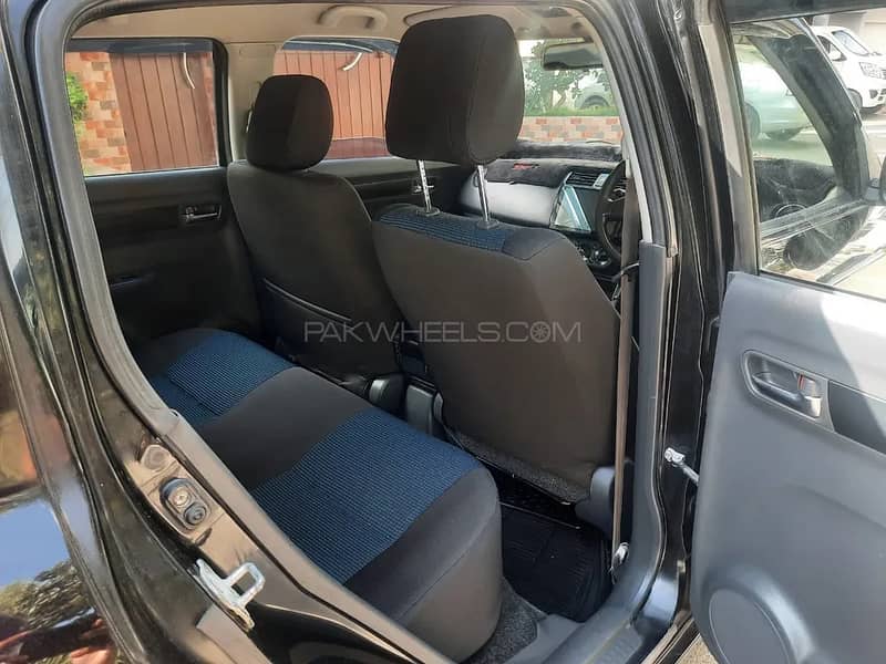 Suzuki Swift 2015 5