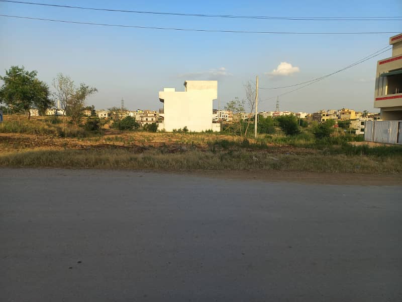 A Stunning Residential Corner Plot Is Up For Grabs In I-14/1 Islamabad 1