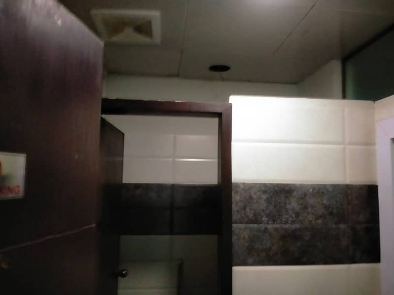 G-9 SPACE 4800 SQ. FEET FOR OFFICES & BANKS IDEAL LOCATION REASONABLE RENT 7