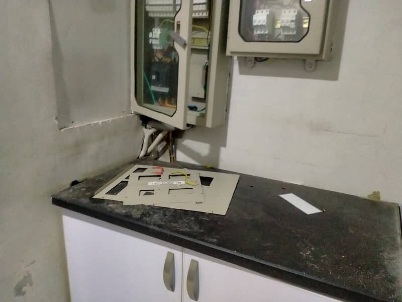 G-9 SPACE 4800 SQ. FEET FOR OFFICES & BANKS IDEAL LOCATION REASONABLE RENT 8