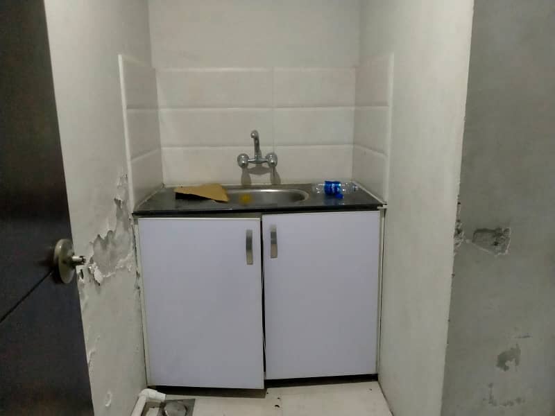 G-9 SPACE 4800 SQ. FEET FOR OFFICES & BANKS IDEAL LOCATION REASONABLE RENT 17