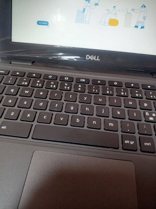 Chromebook Latest Model type C port 4Gb 32Gb built in memory 3