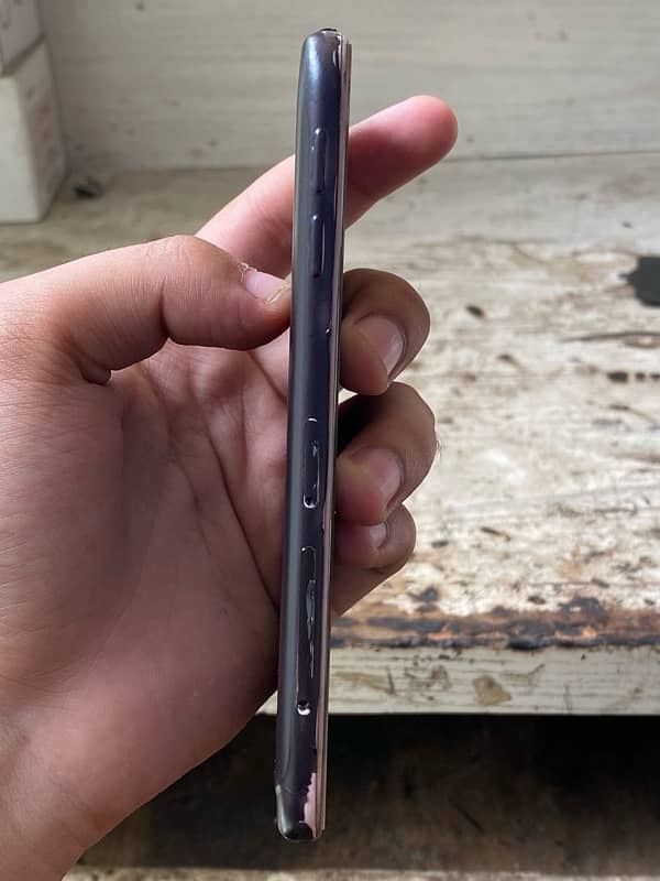samsung j3 32Gb 4