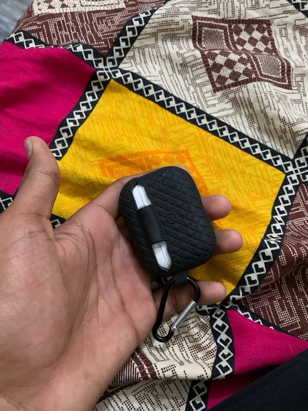 AirPods Pro 2nd gen fix price 2