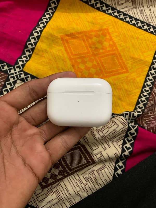 AirPods Pro 2nd gen fix price 4