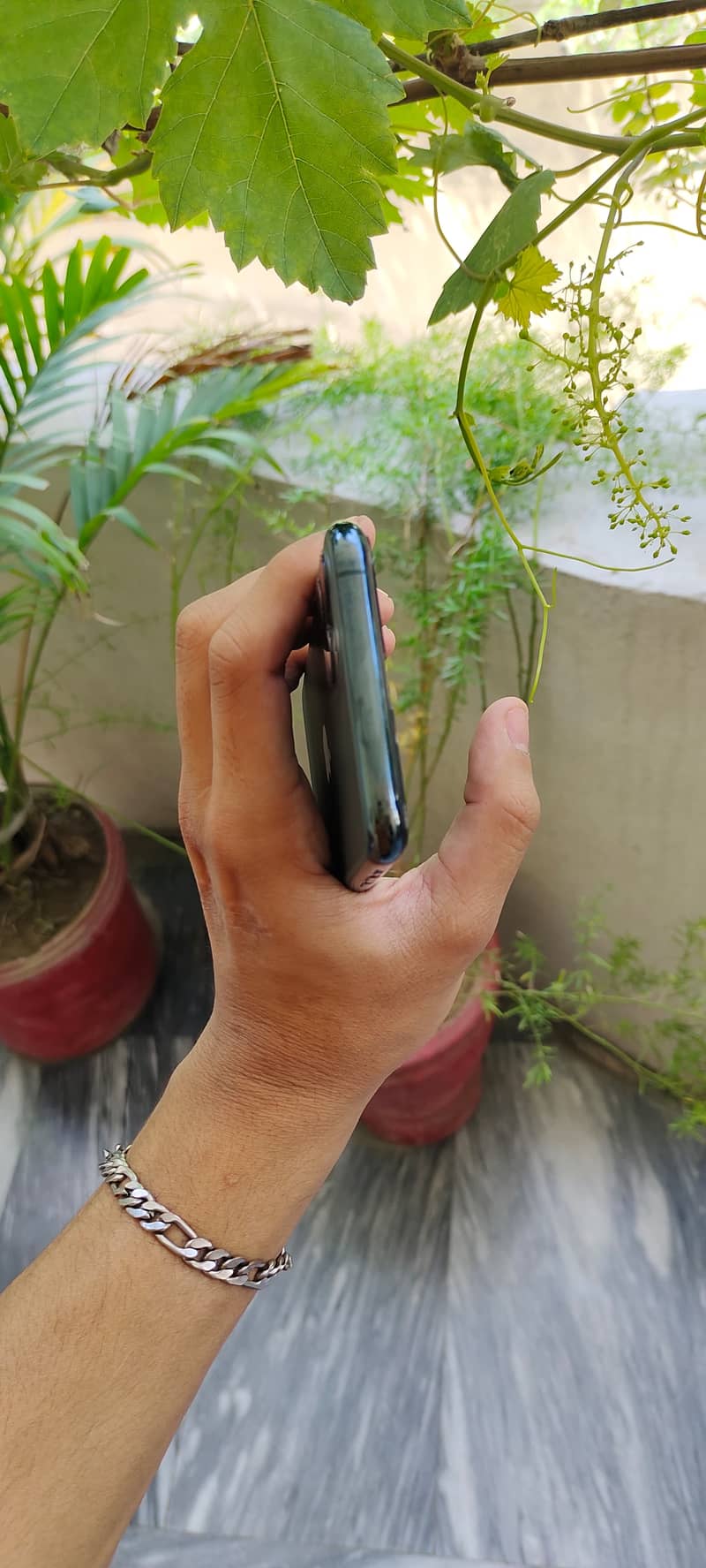Apple iPhone 11 Pro 3