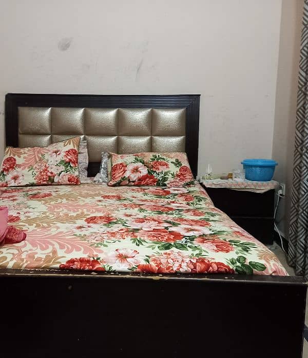 double bed only without mattress and jaal 0