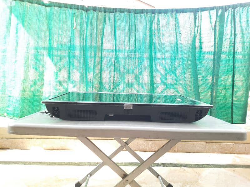 Haier LED 32" Model: H32D2M Smart TV 2