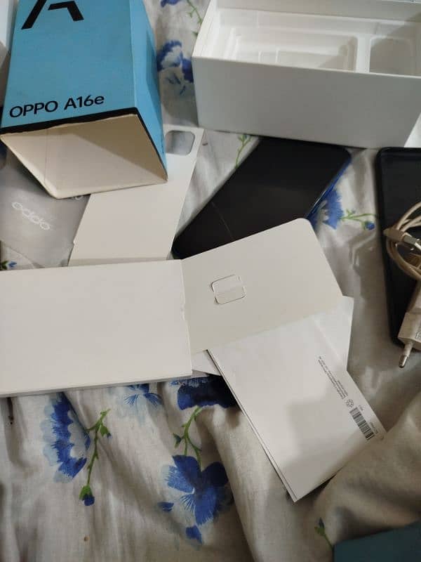 OPPO A16e 4/64 mobile for sale in reasonable price 9