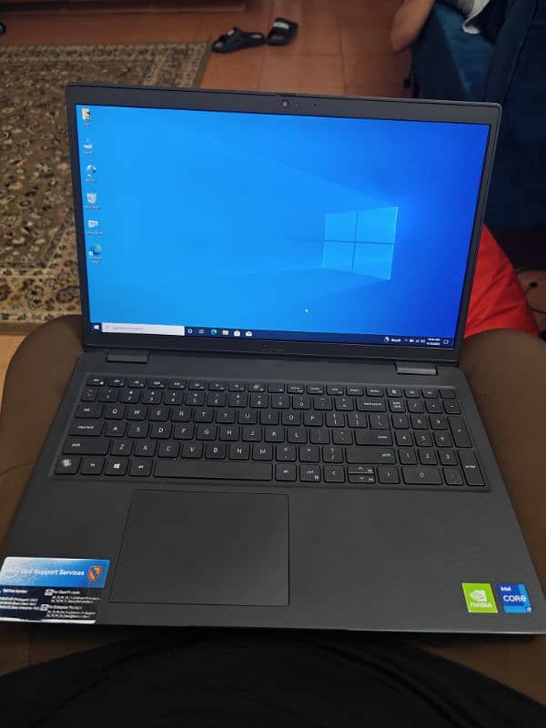 Dell Latitude 3550 0