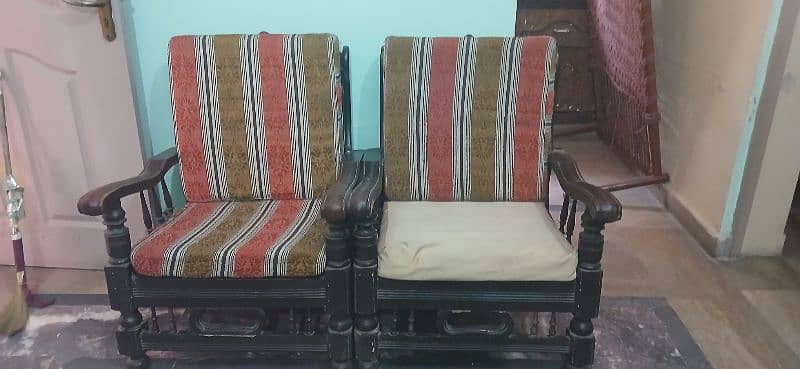 Classic Wooden Sofa Set – 3+1+1 – Great Condition 1