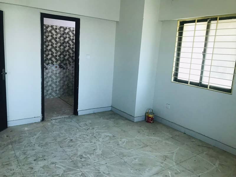 2 BED DRAWING & DINING FLAT FOR SALE TULIP TOWER 1