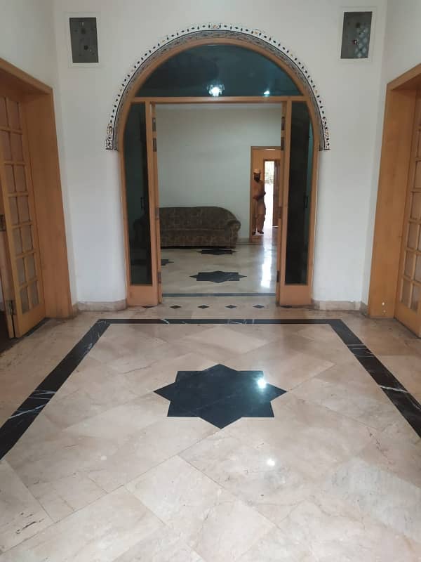 32 Marla House In A Gated Compound In Main Cantt 1